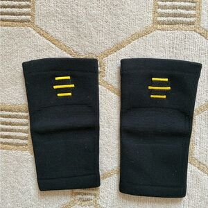 NWOT HoneyBull Elbow Sleeves (2) Elbow Brace